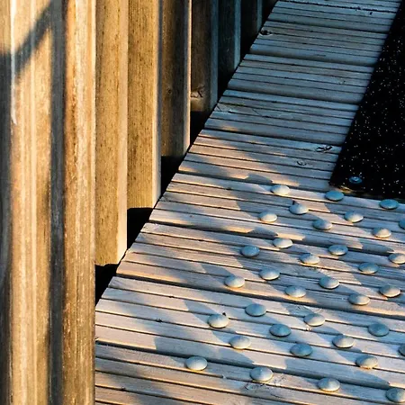 Thecamp Eco Lodge- Aix En Provence فندق آيكس أومبروفينس