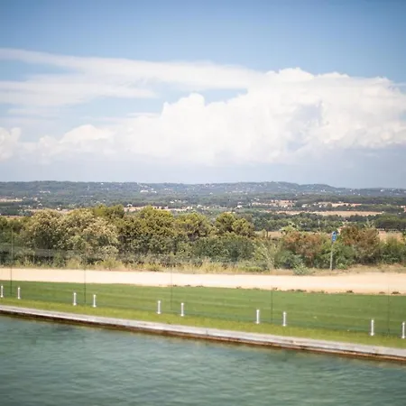 Thecamp Eco Lodge- Aix En Provence فندق 3*