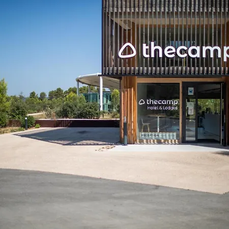 ホテル Thecamp Eco Lodge- Aix En Provence 3*