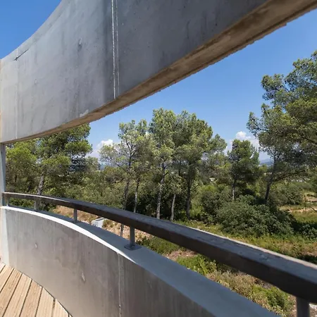 Thecamp Eco Lodge- Aix En Provence ホテル